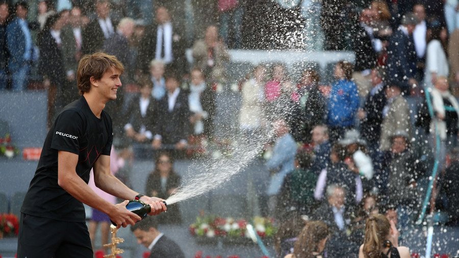 'I wasn't gonna get drunk yet but, okay!': Zverev reveals 'wild' plans after ATP victory (VIDEO)