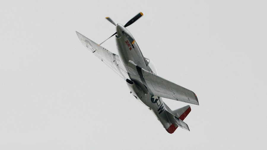 WWII-era fighter plane crashes in Texas during re-enactment show (PHOTOS)
