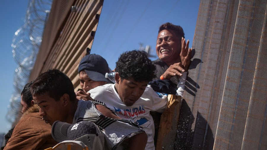 ‘Mostly men, some not seeking asylum’: Migrant caravan reporter appears to bust MSM narrative