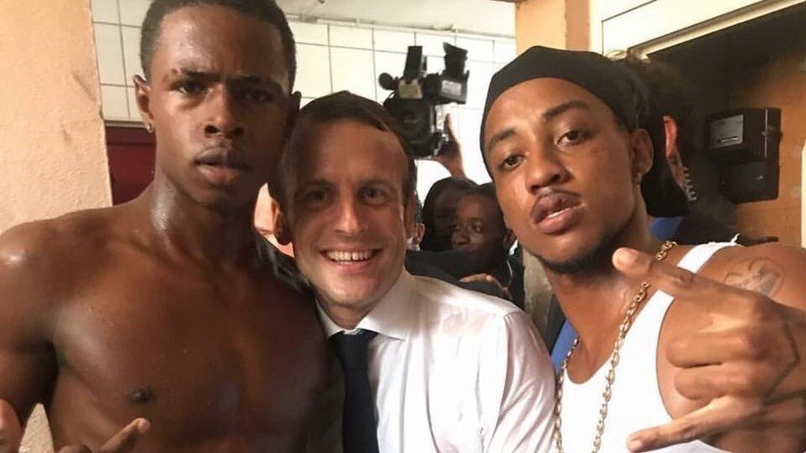 Facebook ‘censors’ Macron pic for violating rules against ‘nudity & sexual acts’