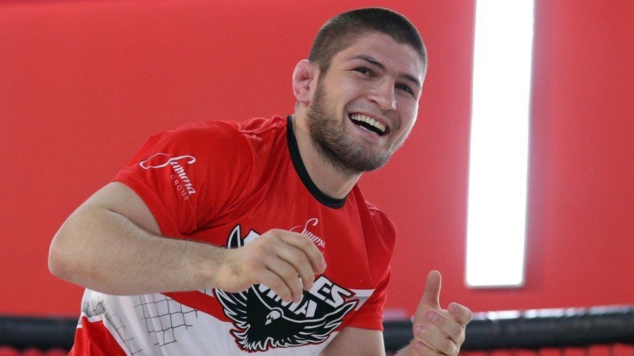 Mystic Khabib: UFC lightweight champ nails score prediction before watching PSG v Liverpool (VIDEO)