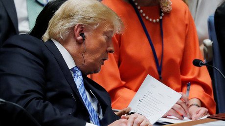 Trump hands over written responses to Mueller's Russia probe questions