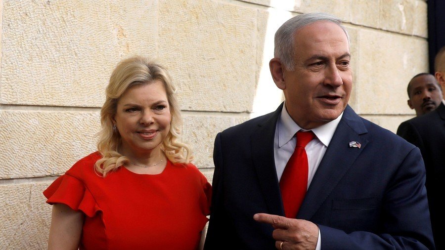 Israeli Police recommend bribery charges against Netanyahu & wife