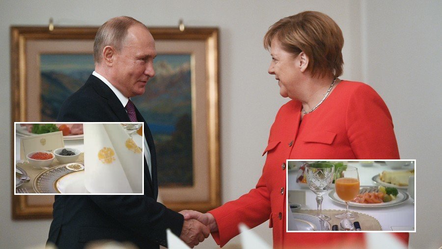 Putin explains Russian stance on Kerch Strait crisis to Merkel over caviar breakfast at G20 (VIDEO)