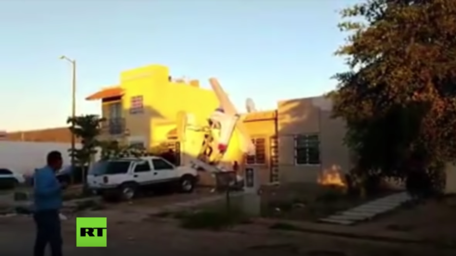 Moment Cessna aircraft nosedives into house killing all on board caught on camera (VIDEO)