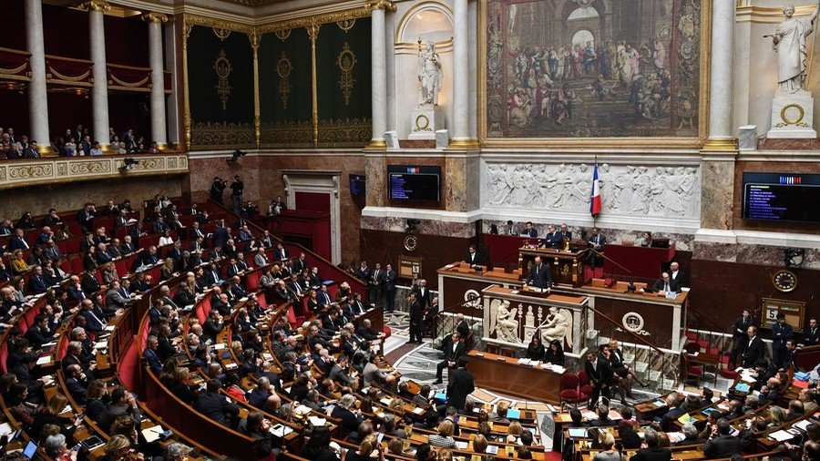French parliament’s left parties to discuss vote of no confidence against government