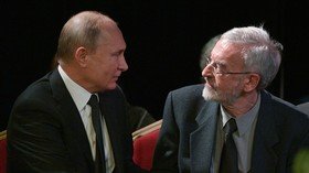 Putin attends funeral of legendary rights advocate Alekseeva (VIDEO)
