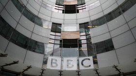 Internet freaks out as child teleports into BBC broadcast (VIDEO)