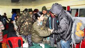 Indian Army rescues over 2,500 tourists trapped by heavy snowfall (PHOTOS)