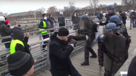 ‘Continue the fight’: French boxer who punched police officer urges Yellow Vests to keep going