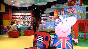 British accents are coming! US parents worry over Peppa Pig influence