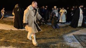Ultima ratio: Photo of Putin helped Russian boot-maker score Guinness world record