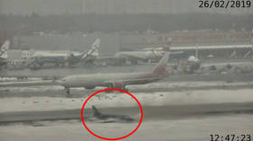 DRAMATIC VIDEO: Plane spins, rolls off runway in Moscow’s Sheremetyevo, miraculously staying intact