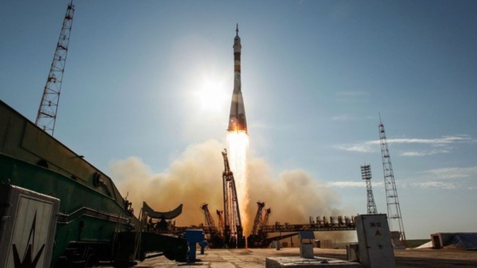 ISS mission blasts off from Baikonur Cosmodrome (VIDEO) — RT World News