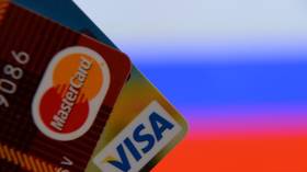 Major Russian bank ready to shut off Visa & Mastercard, halves dollar holdings