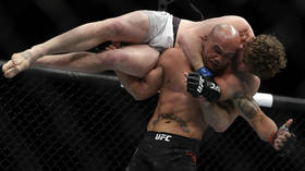 Undefeated UFC debutant Ben Askren survives massive slam in controversial UFC 235 win