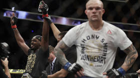 Jon Jones cruises to victory over Anthony Smith at UFC 235