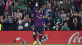'Messi! Messi!': Rival fans chant Barca great's name after latest physics-defying display (VIDEOS)