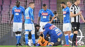 Napoli goalkeeper David Ospina rushed to hospital after mid-game collapse (VIDEO)