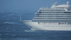 Cruise ship in distress for over 18 hours off Norway’s coast, 900 still waiting to be evacuated