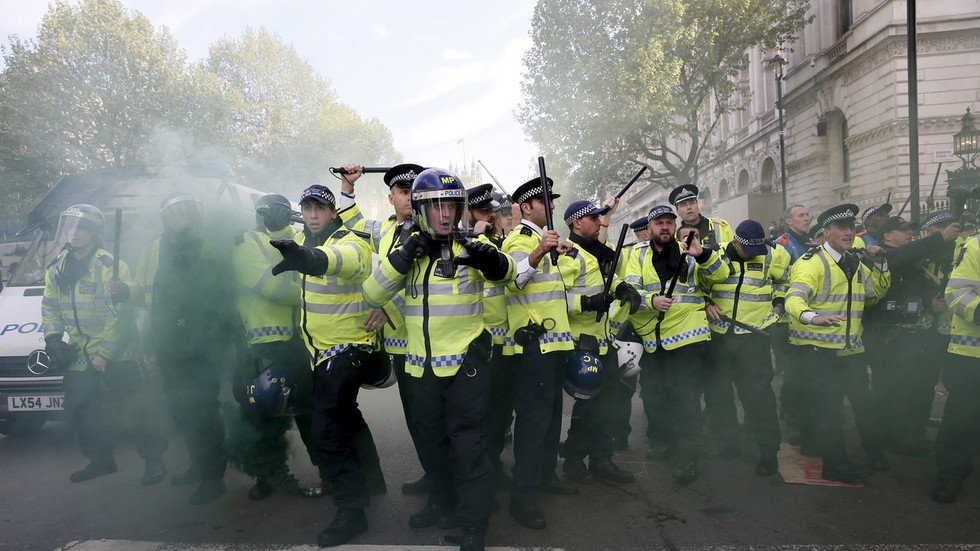 UK Police ready 10,000 riot officers as fears Brexit tensions could ...
