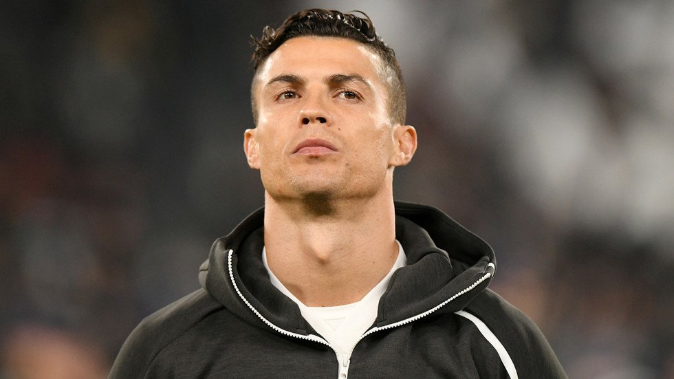 ‘No words needed’? Ronaldo flexes muscles in Instagram post, but ...