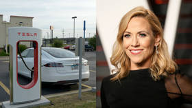 Favorite mistake: Sheryl Crow asks Twitter to help when her Tesla won’t start, but gets puns instead