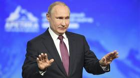 Putin talks Mueller probe, US-Russia relations & polar bears at Arctic forum