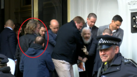 WikiLeaks supporter rumbled undercover cops ahead of Assange arrest (VIDEOS)