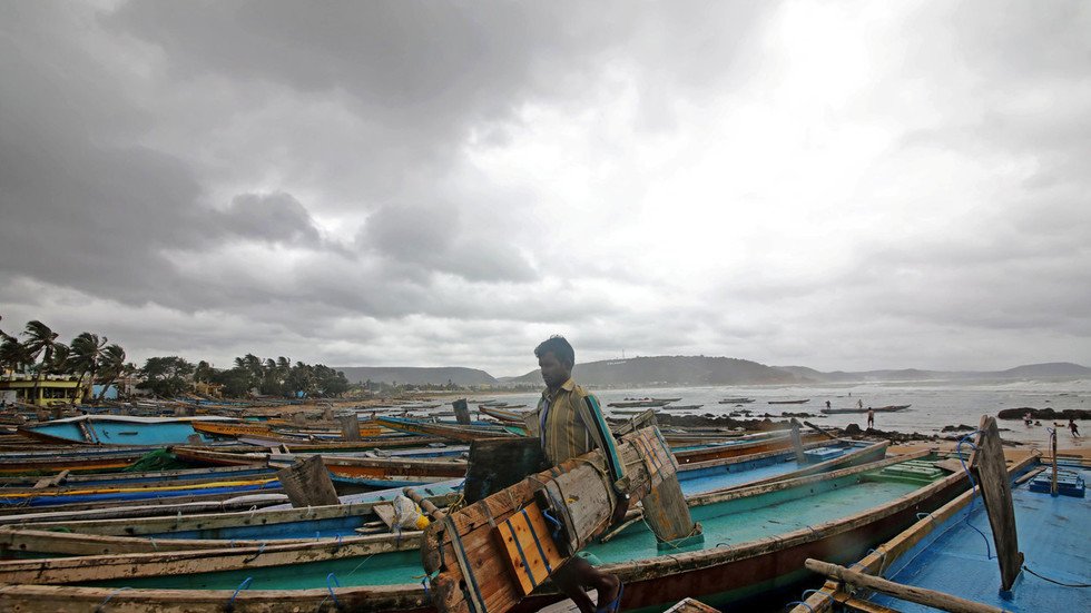 800,000 Evacuated As ‘extremely Severe’ Cyclone Fani Bears Down On ...