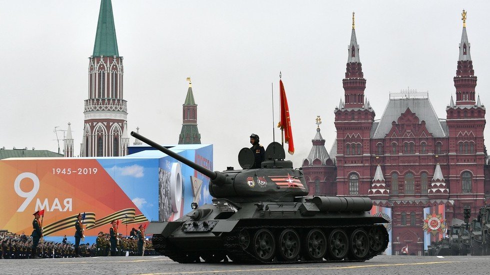 Russia marks V-Day with parade of battle-proven hardware & state of art ...