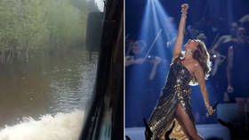 Epic cruise! Russian bus with people traverses overflown river to ‘Titanic’ soundtrack (VIDEO)