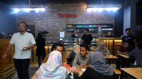 Ramadan police: Malaysian officials disguise as waiters to catch Muslims who skip fasting