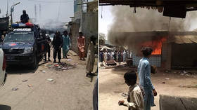 Blasphemy charge against local vet triggers violent anti-Hindu riot in Pakistan (PHOTOS)