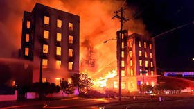 MASSIVE fire destroys landmark Dallas hotel (PHOTOS)