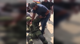 Mexican ‘civilians’ kidnap soldiers to get confiscated guns back (VIDEOS)