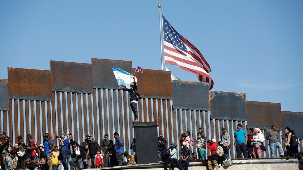 Record 144,000 people detained at US-Mexico border in May — RT USA News