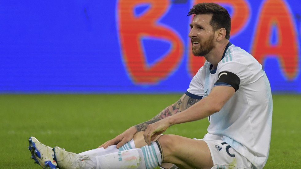 'Argentina are a joke': Messi salvages draw with Paraguay but Copa ...