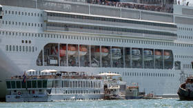 Cruise ship crashes into tourist boat & dock on Venice canal (PHOTOS, VIDEO)