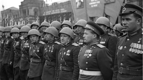 Soviet soldiers during the Victory Parade in Moscow in 1945. © Sputnik / Sergey Loskutov
