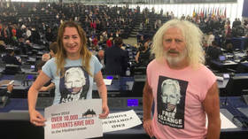 ‘Free Assange’: Irish MEPs wear T-shirts supporting WikiLeaks founder on first day in EU Parliament
