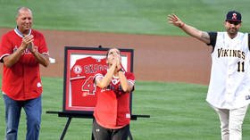 ‘Love you Swaggy’: Mom of late baseball star Tyler Skaggs throws ceremonial pitch on emotional night