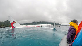 WATCH: Footage from COCKPIT of Boeing 737 shows plane plow into ocean