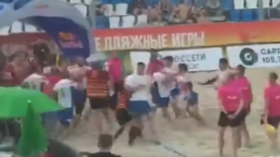 Sandbags! Russian Beach Rugby Champs match between Dagestan & Moscow ends in mass brawl (VIDEO)