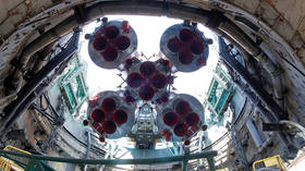 India to buy Russian rocket engines for its space program