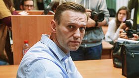 Kremlin critic Navalny suffers ‘allergic reaction’ in custody, supporters suspect foul play