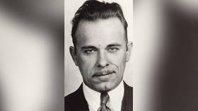 Conspiracy theorists watch out: Body of world-famous bank robber John Dillinger to be exhumed