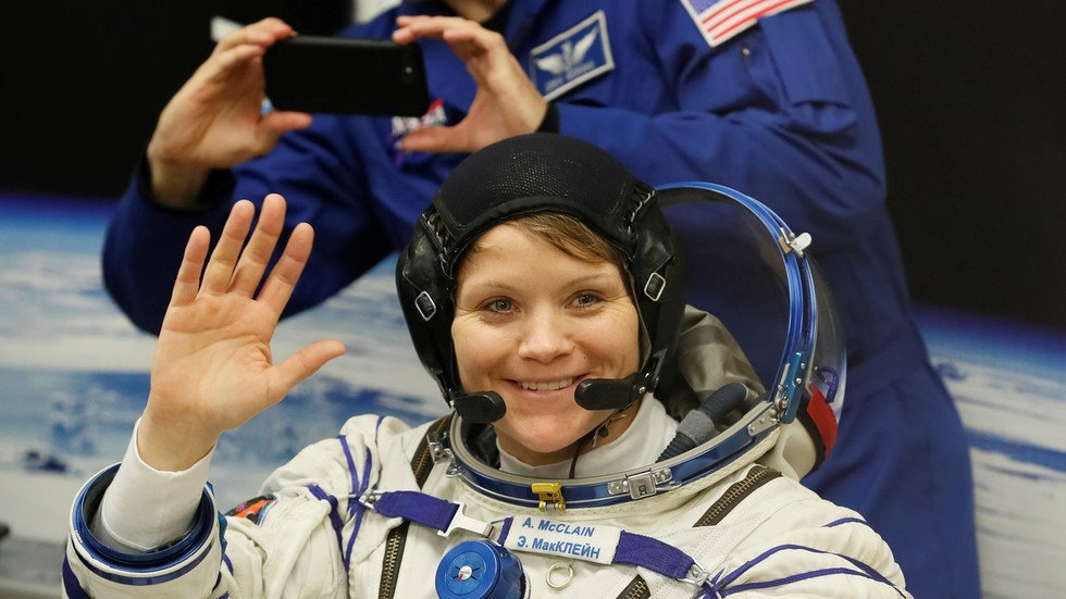 NASA astronaut accused of hacking ex-spouse’s bank account from space ...