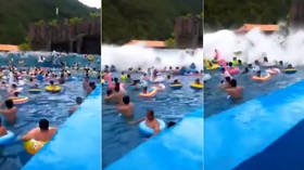 44 injured after artificial tsunami crashes into swimmers at Chinese aqua park (VIDEO)