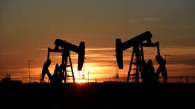 Fracking cracking: Oil price correction triggers US shale meltdown